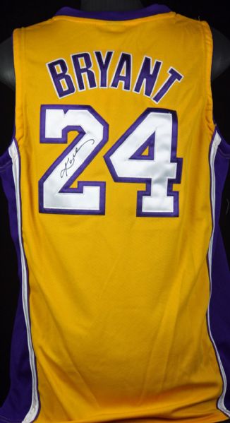 Kobe Bryant Signed LA Lakers Pro Model Jersey (#24)