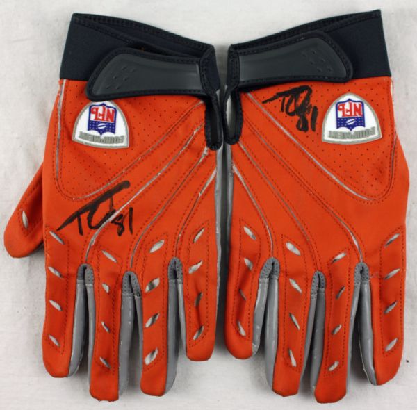 Terrell Owens Signed Personally Worn Bengals Football Gloves (MEARS)