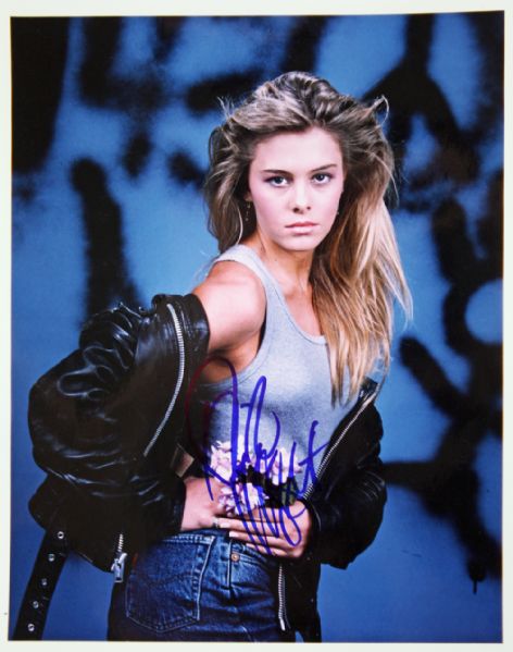 Nicole Eggert Attractive Signed 8" x 10" Color Photo