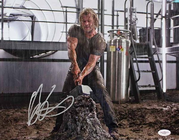 Chris Hemsworth Signed 11" x 14" Color Photo from "Thor" (JSA) 