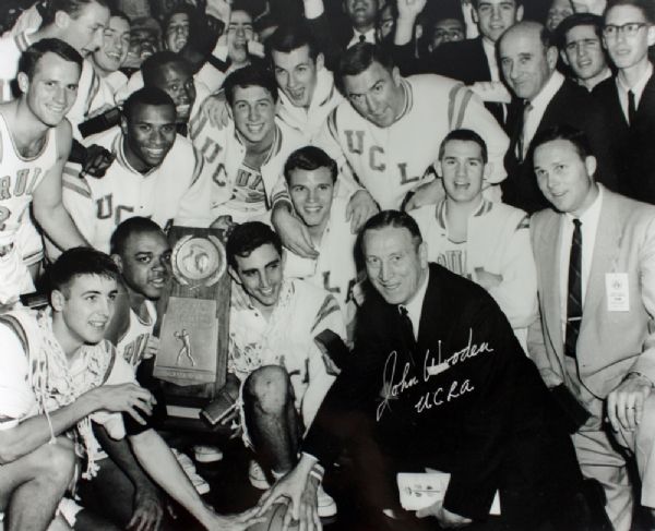 John Wooden Signed 16" x 20" Black and White Photo with "UCLA" Inscription