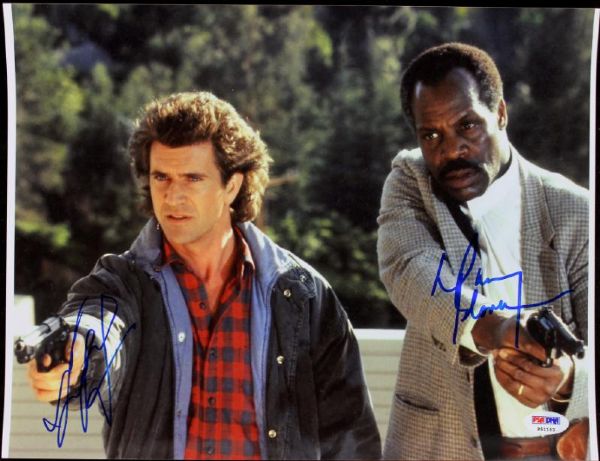 Lethal Weapon Mel Gibson & Danny Glover Signed 10 x 13 Photo (PSA/DNA)