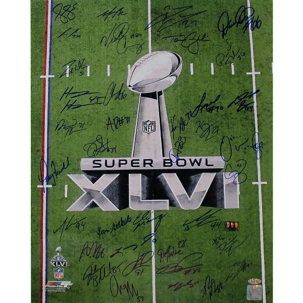 2011 New York Giants (Super Bowl Champs) Team Signed 16" x 20" Color Photo (35 Sigs)(Steiner)