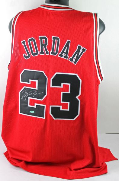 Michael Jordan Signed Mitchell & Ness 1991-92 Chicago Bulls Jersey (UDA)