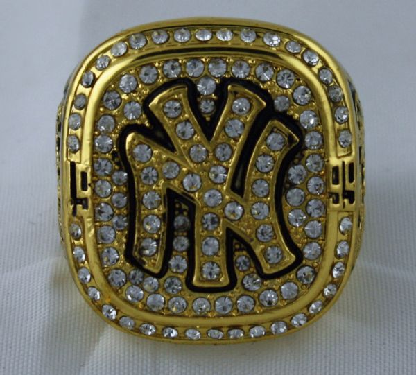 1999 New York Yankees Marinano Rivera Size 13 Replica Ring
