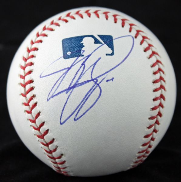 Mike Piazza Signed OML Baseball (PSA/DNA Guaranteed)