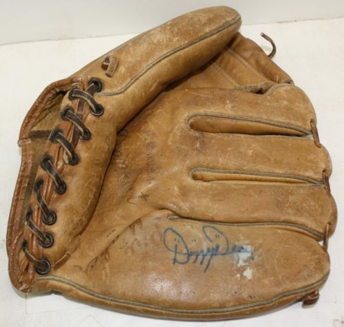 Dizzy Dean Signed Vintage Baseball Glove (PSA/DNA)