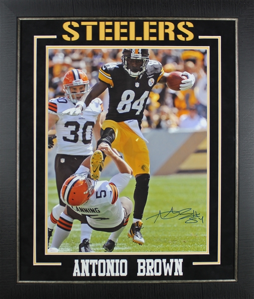 Steelers: Antonio Brown Signed 16" x 20" Photo in Custom Framed Display (JSA)