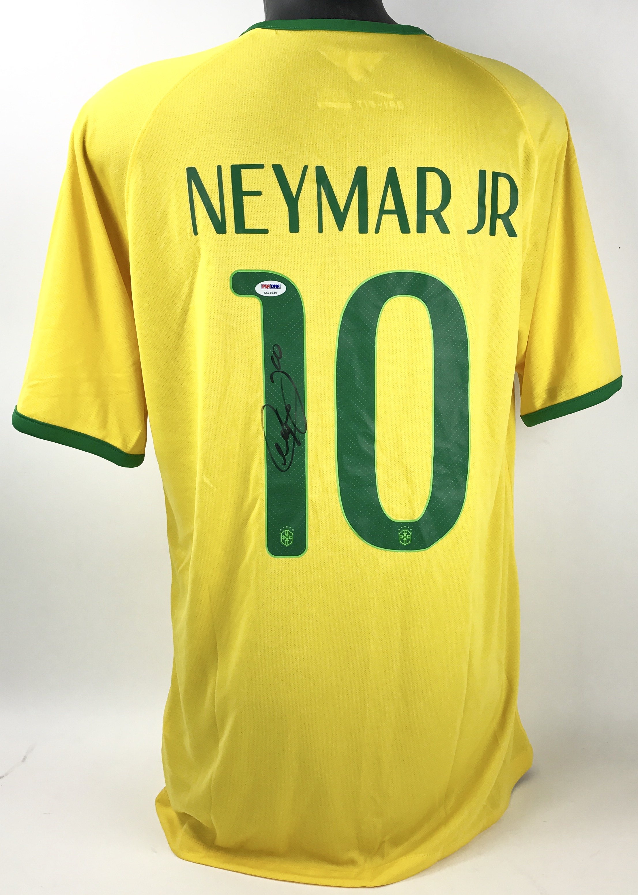 Lot Detail - Neymar Signed Nike Brazil Soccer Jersey (PSA/DNA)