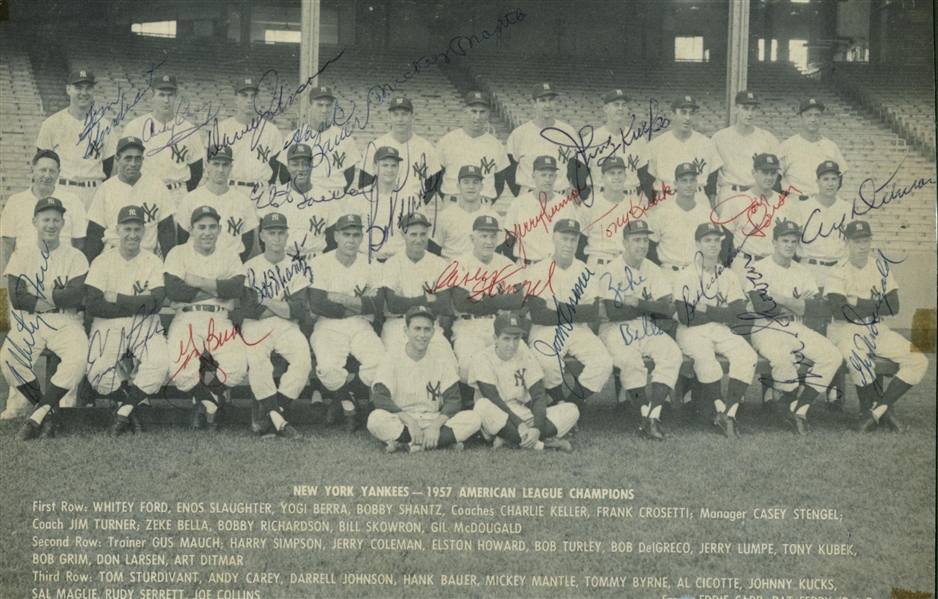 1957 New York Yankees Team-Signed 7" x 9" Newspaper Photograph w /Mantle, Berra, Stengel, Ford & Others (Beckett)