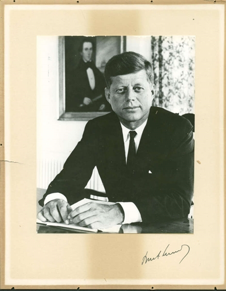 President John F. Kennedy Signed Over-Sized 10" x 13" Photograph (PSA/DNA)