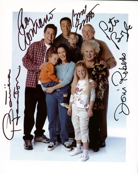 Everybody Loves Raymond Cast Signed 8" x 10" Color Photograph (Beckett/BAS Guaranteed)