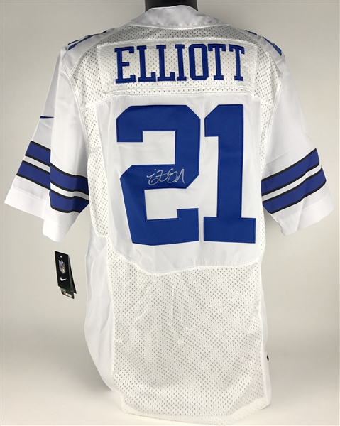 Ezekiel Elliott Signed Nike Official Dallas Cowboys Pro Style Jersey (Beckett/BAS)