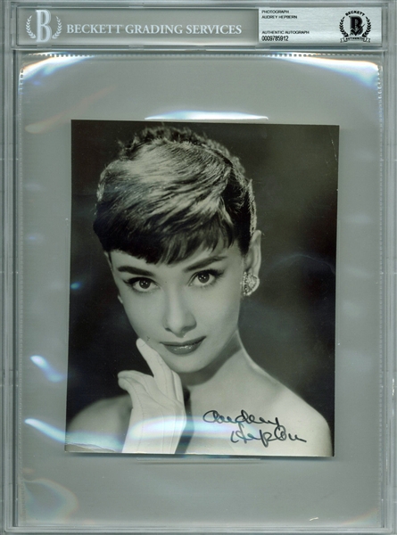 Audrey Hepburn Superb Signed 6.25" x 8" B&W Type 1 Portrait Photograph (BAS/Beckett Guaranteed)