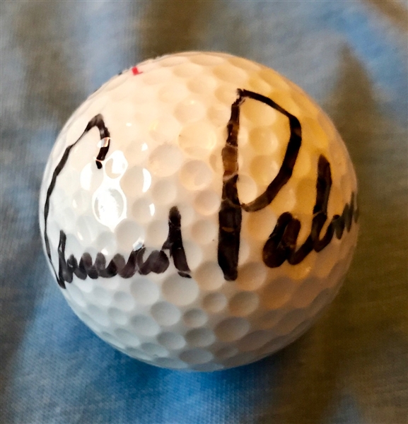 Arnold Palmer In-Person Signed Golf Ball (Beckett/BAS Guaranteed)