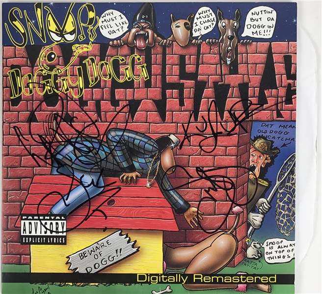 Snoop Dogg Multi Signed "Doggystyle" Record Album with Kurupt, Daz Dillinger & Warren G! (Beckett/Guaranteed)
