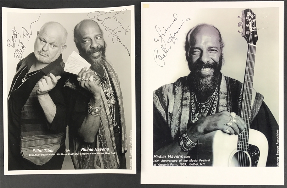 Richie Havens: Lot of Two (2) Signed Photos (Beckett/BAS Guaranteed)