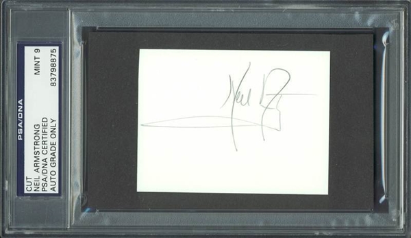 Apollo 11: Neil Armstrong 2.5" x 3.5" Cut - PSA/DNA Graded MINT 9