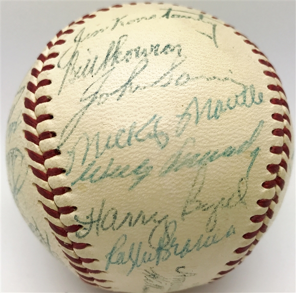 1955 NY Yankees Team Signed OAL Baseball w/ 29 Signatures! (Beckett)