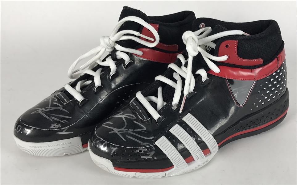2008-09 Derrick Rose Game Worn & Signed Rookie Year Shoes (100% Authentic & JSA LOAs)