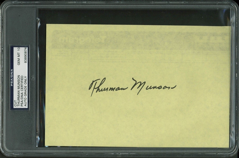 Thurman Munson Superb Signed 5" x 7.5" Cut - PSA/DNA Graded GEM MINT 10!