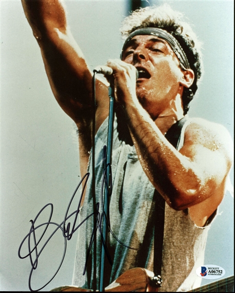 Bruce Springsteen Signed Near-Mint 8" x 10" On-Stage Photograph (BAS/Beckett)