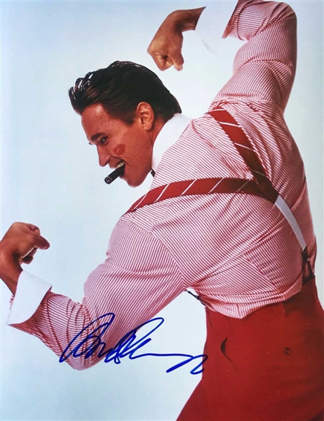 Arnold Schwarzenegger Signed 11" x 14" Photograph (BAS/Beckett Guaranteed)