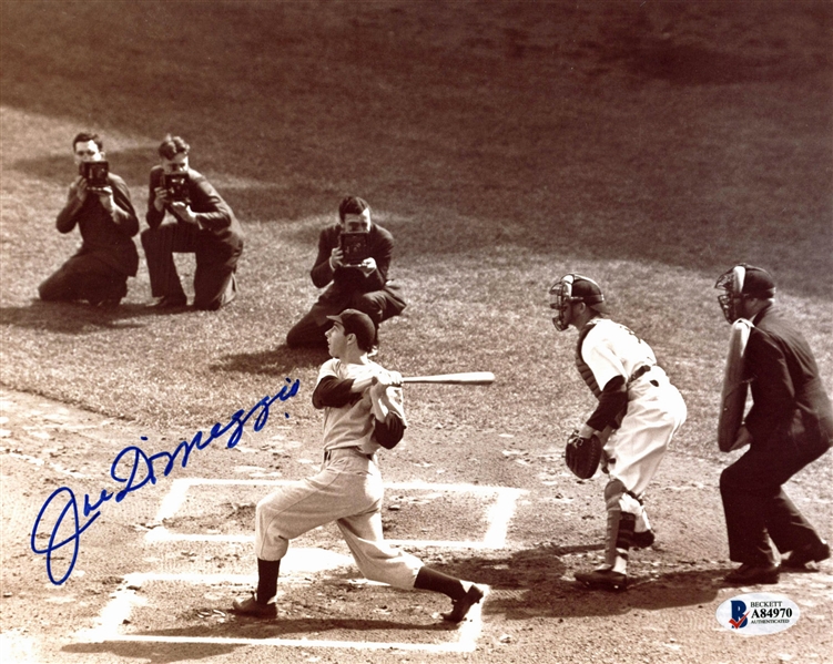 Joe DiMaggio Near-Mint Signed 8" x 10" Yankees Photograph (BAS/Beckett)