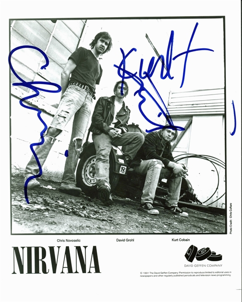 Superb Nirvana Group Signed 8" x 10" Promotional Photo w/ Kurt Cobain! (BAS/Beckett)