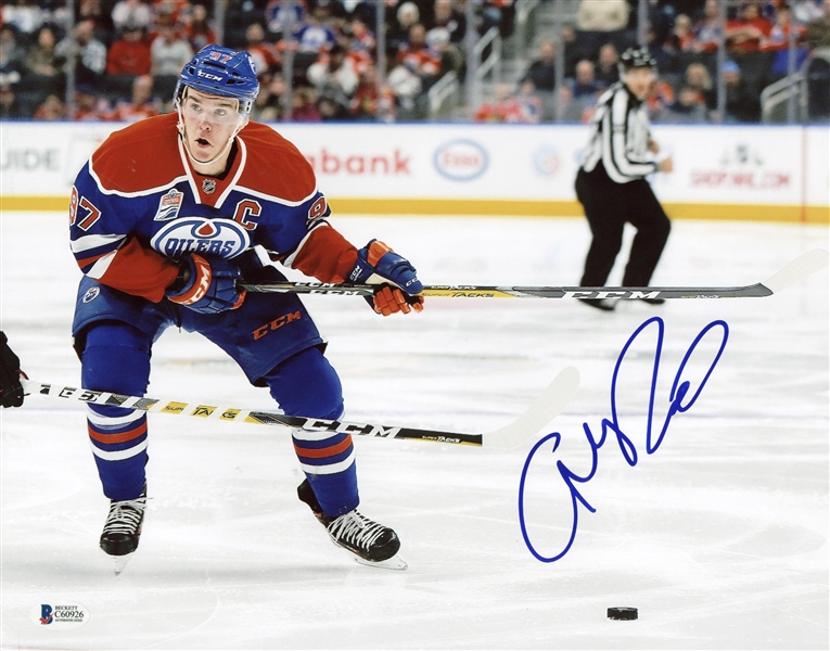 Connor McDavid Signed 11" x 14" Oilers Photograph (Beckett/BAS)