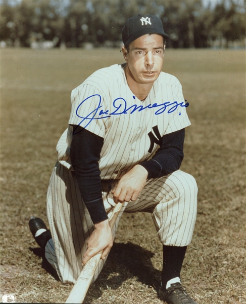 Joe DiMaggio Near-Mint Signed 8" x 10" Yankees Photograph (Beckett/BAS Guaranteed)