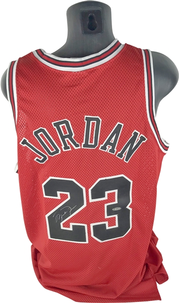 Michael Jordan Signed Chicago Bulls Personal Model Jersey (Upper Deck)