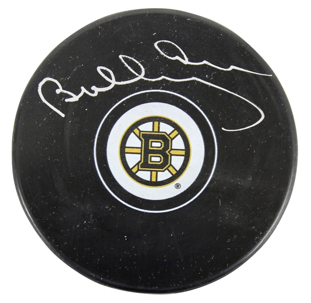 Bobby Orr Signed Boston Bruins Logo Hockey Puck (Fanatics)
