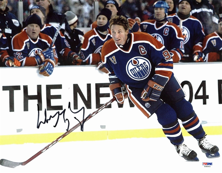 Wayne Gretzky Signed 11" x 14" Edmonton Oilers Photograph (PSA/DNA)