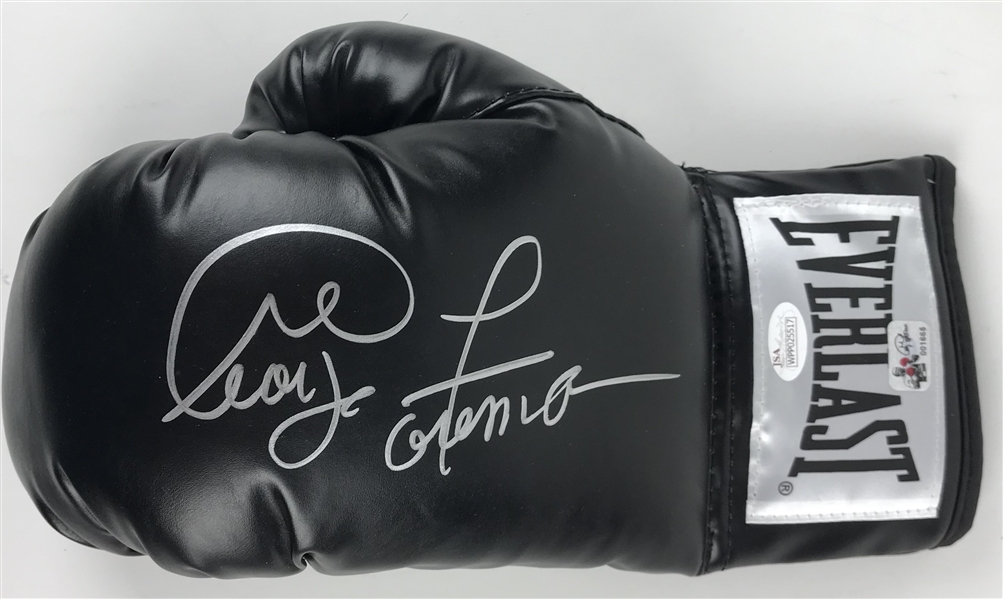 George Foreman Superb Signed Black Everlast Boxing Glove (JSA & Foreman Hologram)