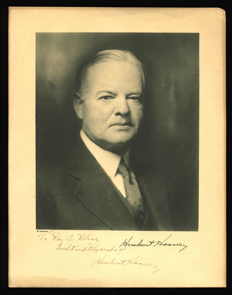President Herbert Hoover Signed 8.5" x 11" Portrait Photograph (Beckett/BAS)