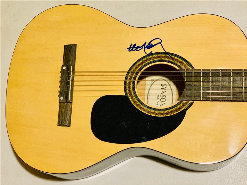 Willie Nelson Signed Acoustic Guitar with On The Body Autograph (John Brennan Collection)(Beckett/BAS Guaranteed)