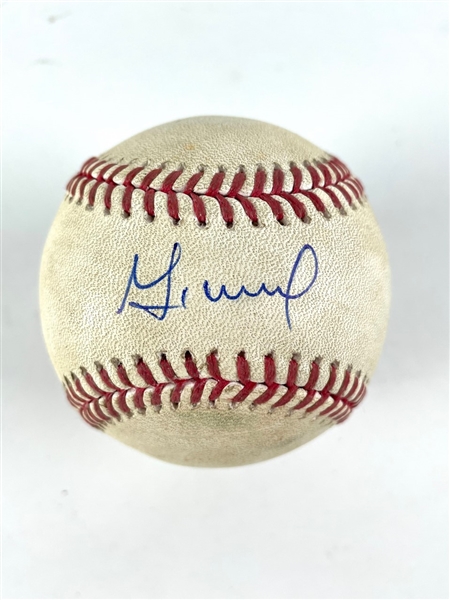 Jose Altuve Game Used & Signed OML Baseball :: Used 9-07-2021 Mariners vs. Astros (PSA/DNA & MLB Hologram)