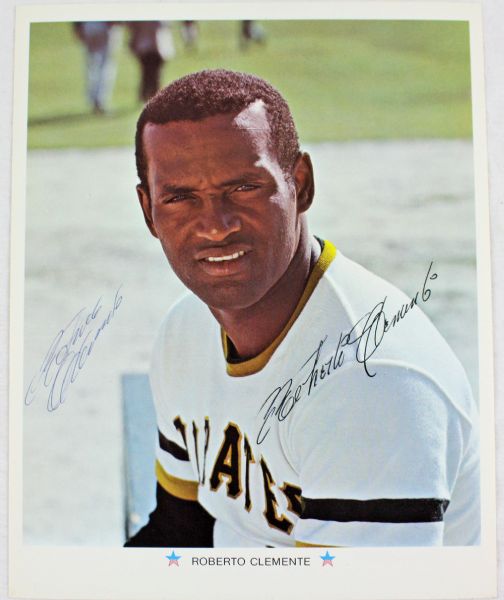 Roberto Clemente Exceptionally Fine Signed 8" x 10" Color Promotional Photo (PSA/DNA & JSA)