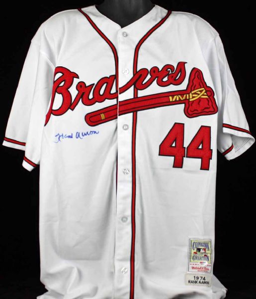 Hank Aaron Signed Mitchell & Ness Atlanta Braves Throwback Model Jersey (PSA/DNA)