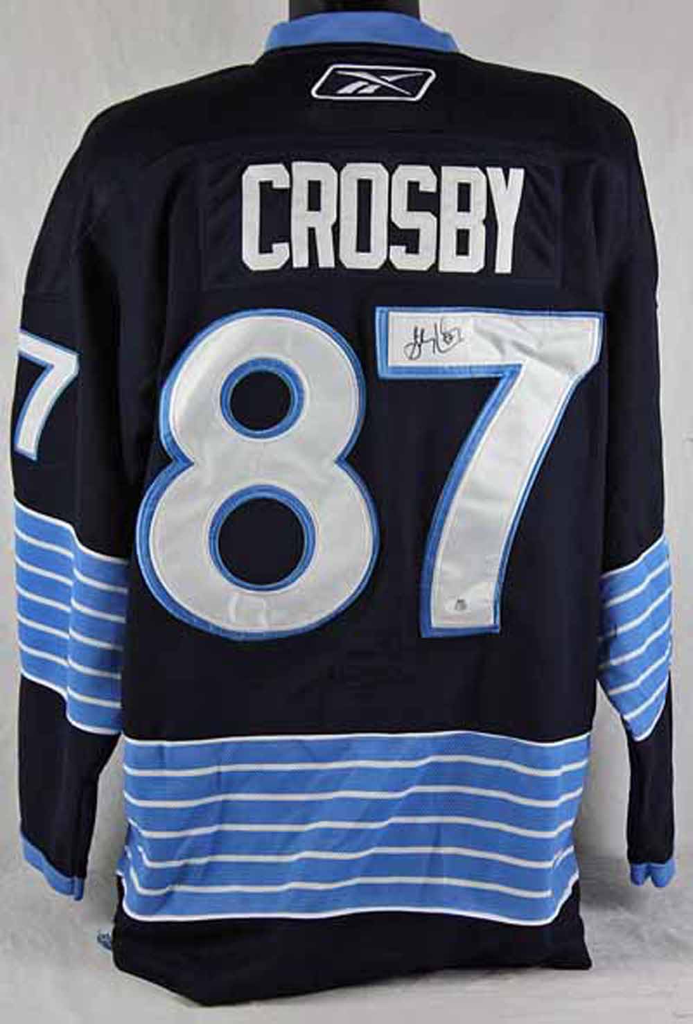 Lot Detail Sidney Crosby Signed Penguins Official 2011 Winter Classic