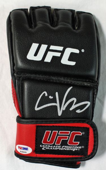 Cain Velasquez Signed UFC Pro Model MMA Glove (PSA/DNA)