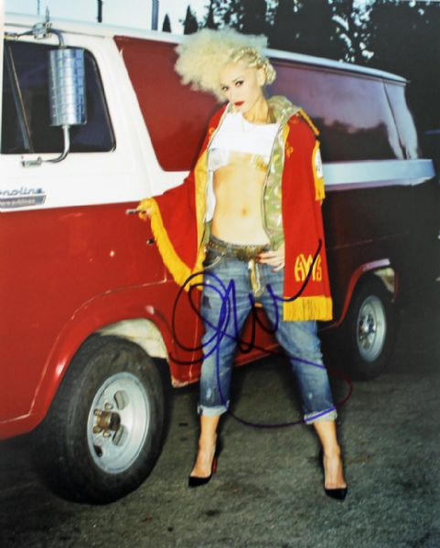 Gwen Stefani Sexy Signed 8" x 10" Color Photo