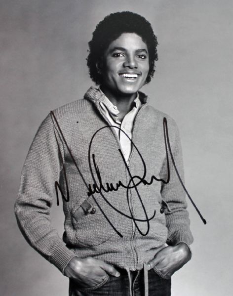 Michael Jackson Superb Signed 8" x 10" B&W Portrait Photo