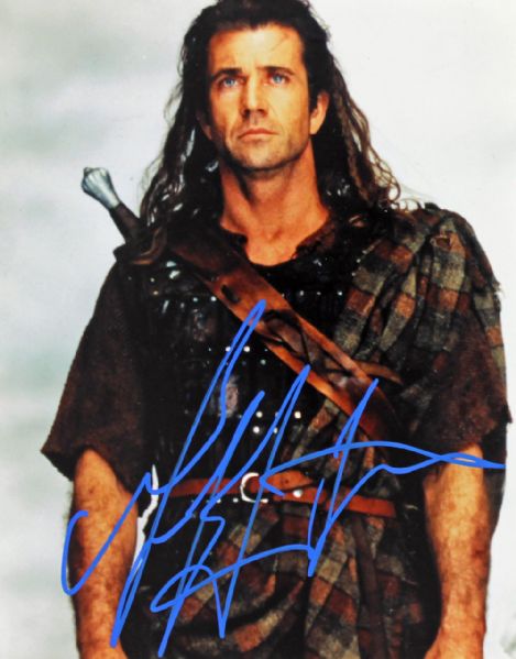 Mel Gibson Signed 8" x 10" Color Photo from "Braveheart"
