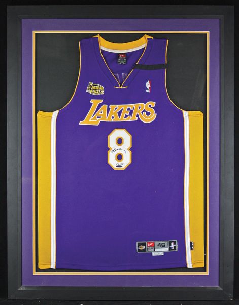 Kobe Bryant Signed Ltd Ed 1999-2000 Lakers Finals Game Model Jersey (#24/108)