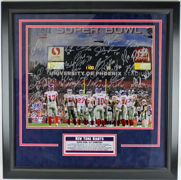 2007 NY Giants (SB XLII Champs) Signed 16" x 20" Color Photo in Custom Framed Display (34 Sigs)(Steiner)
