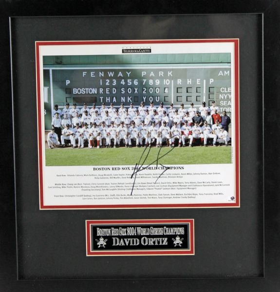 David Ortiz Signed Red Sox Team Photo in Custom Framed Display