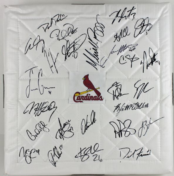 2011 St. Louis Cardinals (World Champs) Team Signed Base (26 Sigs)