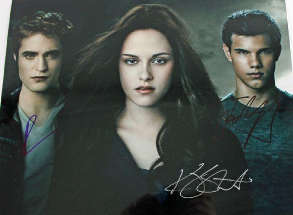 "Twilight" Signed 11" x 14" Color Photo with Pattinson, Stewart & Lautner